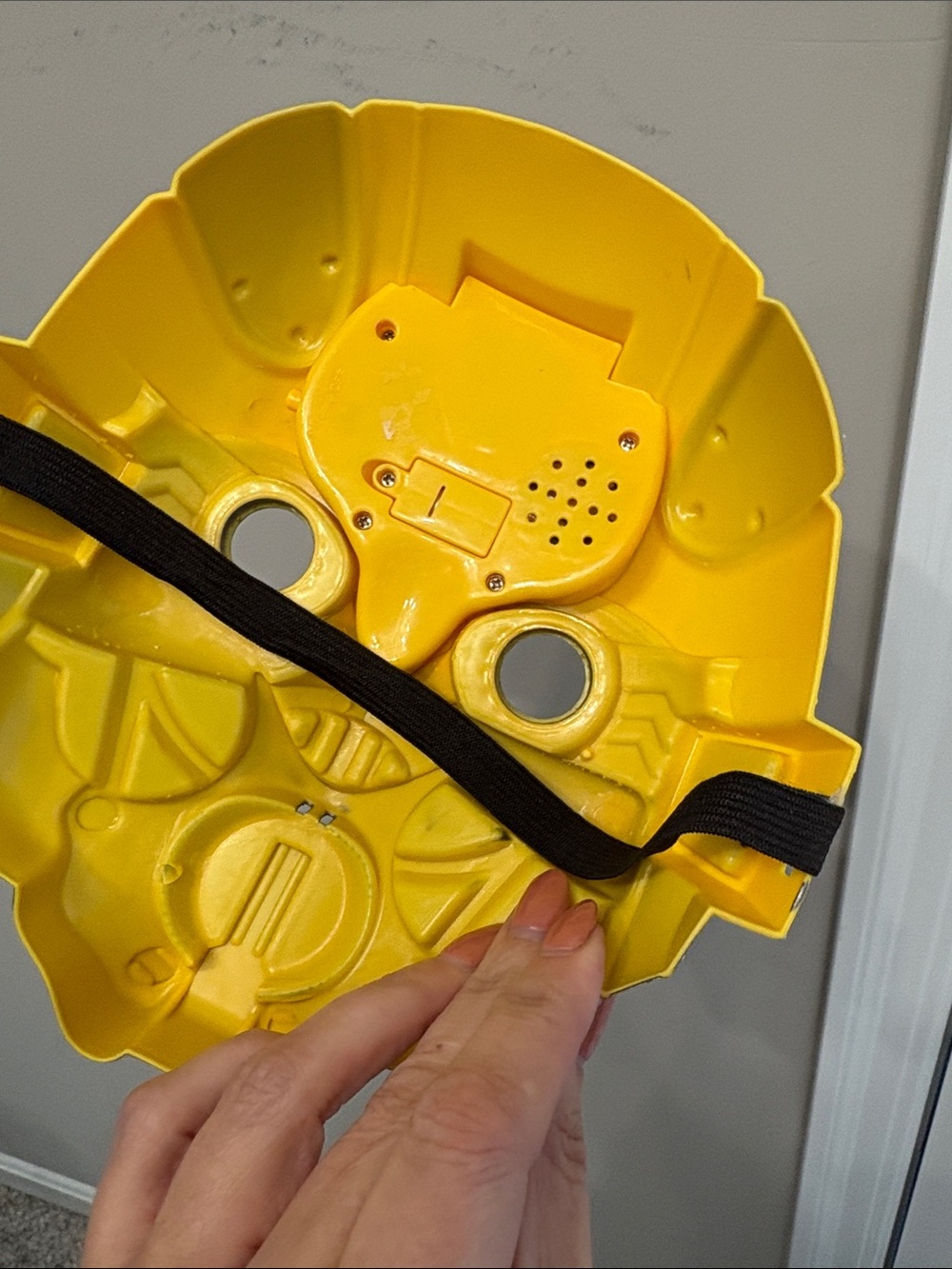 Transformers Bumblebee Costume boys 3T-4T with light up mask - Picture 3 of 6
